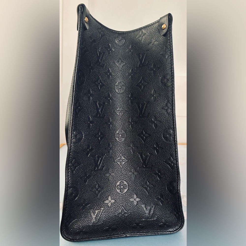 Louis Vuitton Black On The Go GM Bag - CHARM INCLUDED!! - Picture 8 of 16